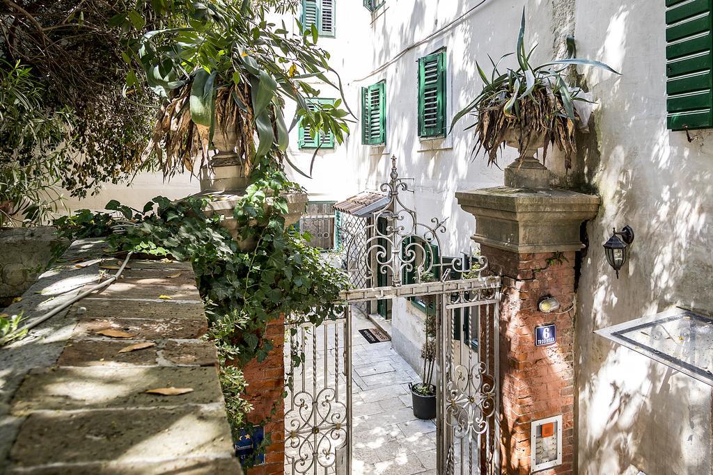 Villa Palace Σπλιτ Εξωτερικό φωτογραφία